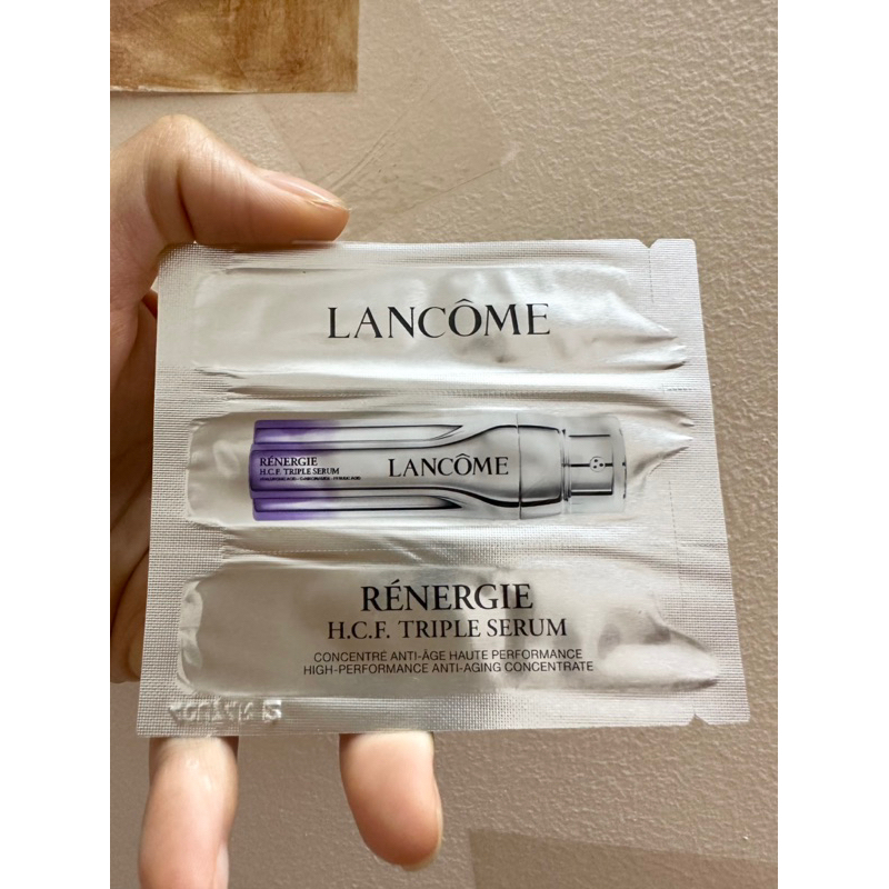 Tinh chất tươi 3 lõi đa tác động Lancome H.C.F Triple sample 1ml