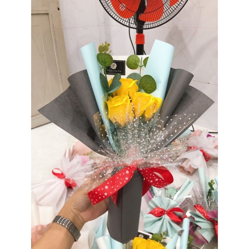 Bó hoa hồng 3 bông