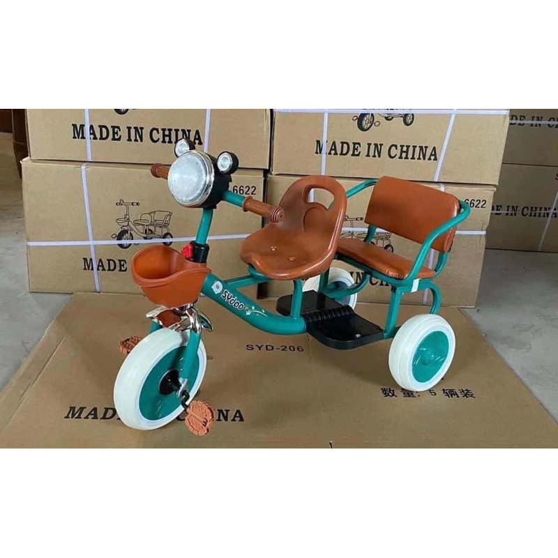 Xe xích lô cho bé