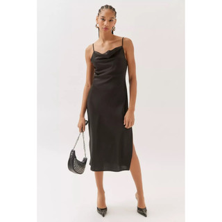 Đầm lụa Urban Outfit / VNXK
