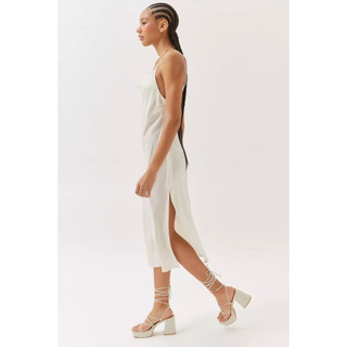 Đầm lụa Urban Outfit / VNXK