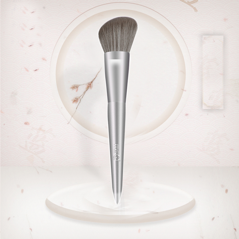 Cọ trang điểm tạo khối MSQ