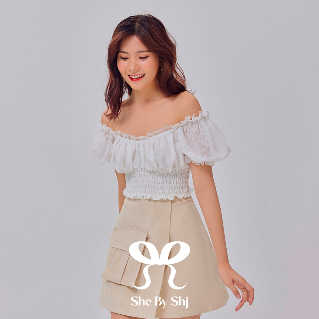 Áo croptop Shebyshj trễ vai màu trắng - Dona Top