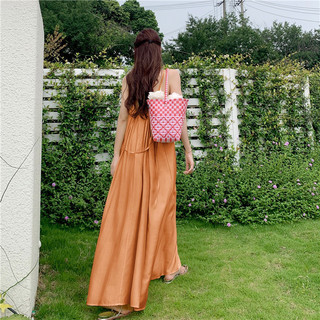 Váy maxi cam lụa hở lưng