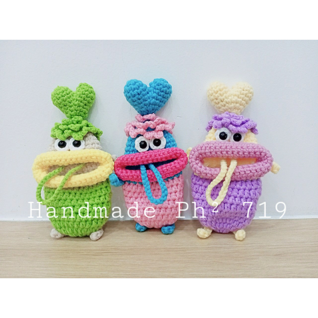 Túi đựng chìa khoá Môi Trề bằng len handmade