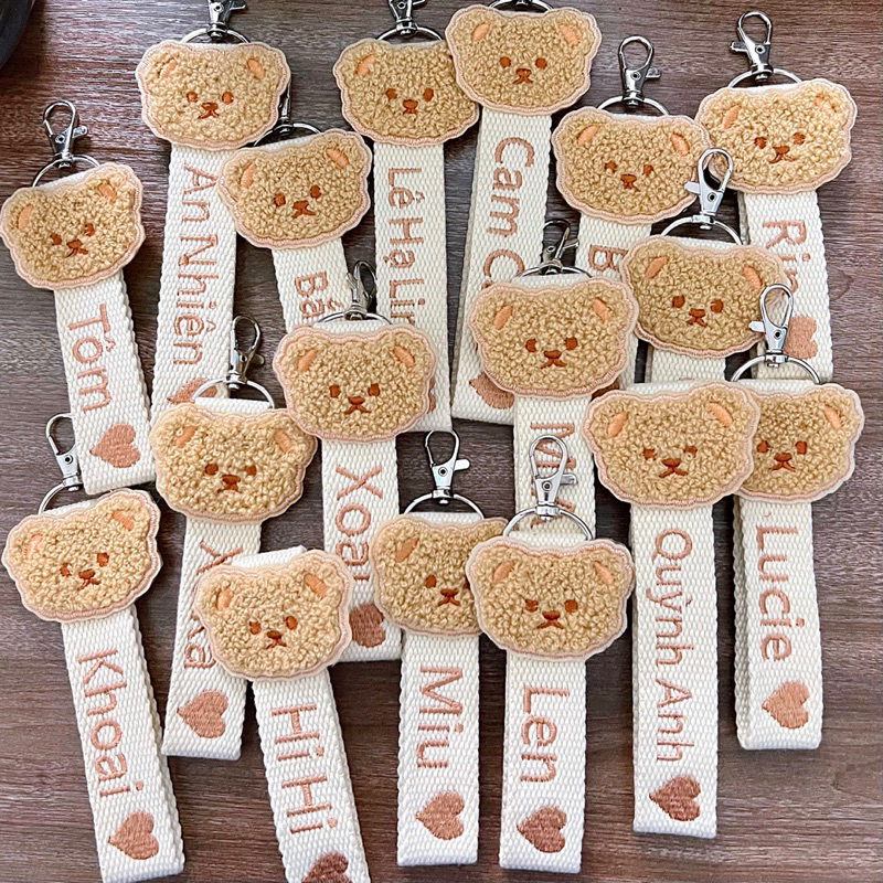 Nametag, móc khoá hình gấu thêu tên 🐻