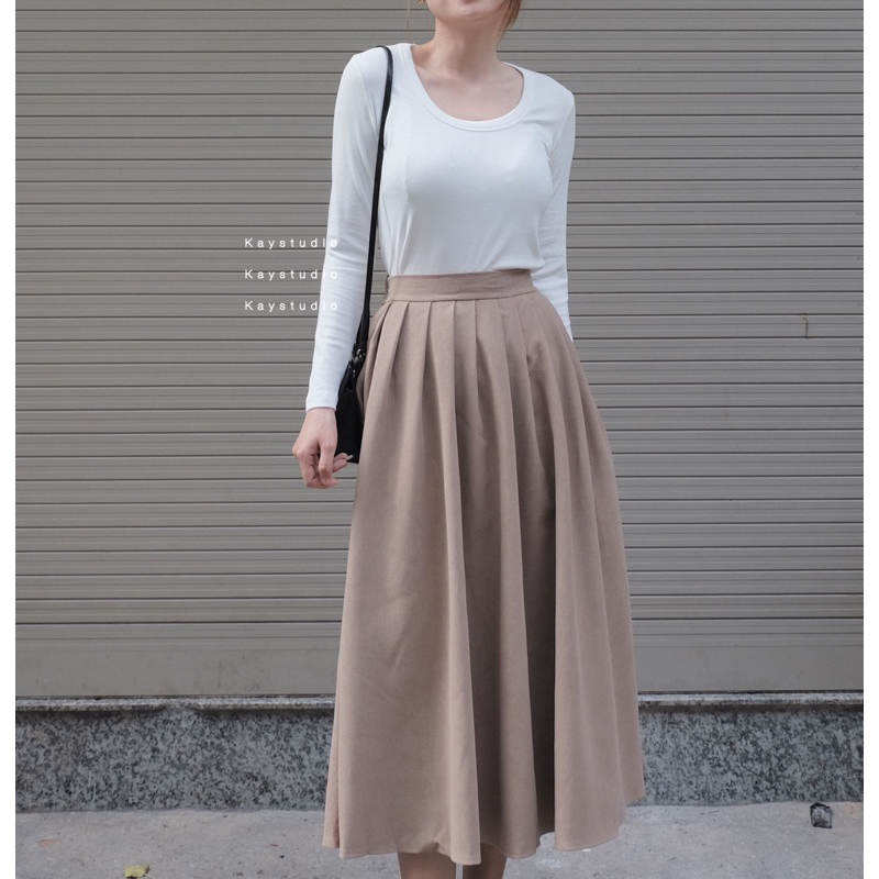 CHÂN VÁY NÂU BẢNG TO