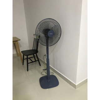 Quạt cây Panasonic F-409K Blue