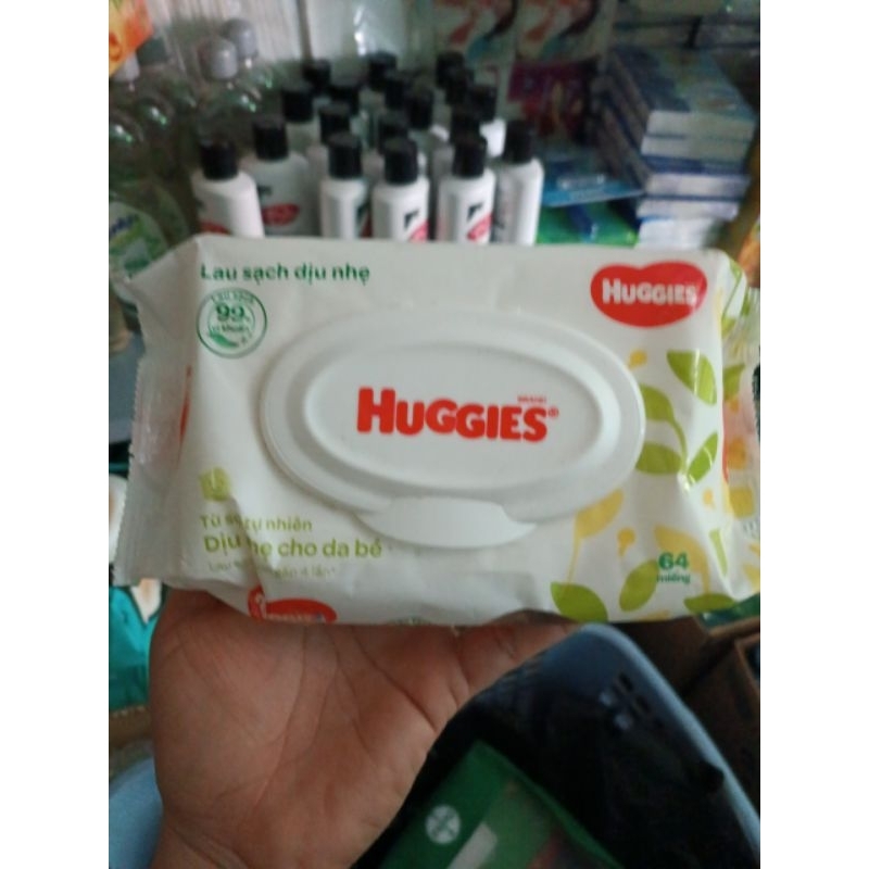 Khăn ướt Huggies không mùi 80 miếng.