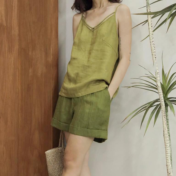 Quần short nữ Linen bột Premium, thiết kế ống rộng lưng thun phía sau, chất vải linen mềm mát thích hợp mùa hè