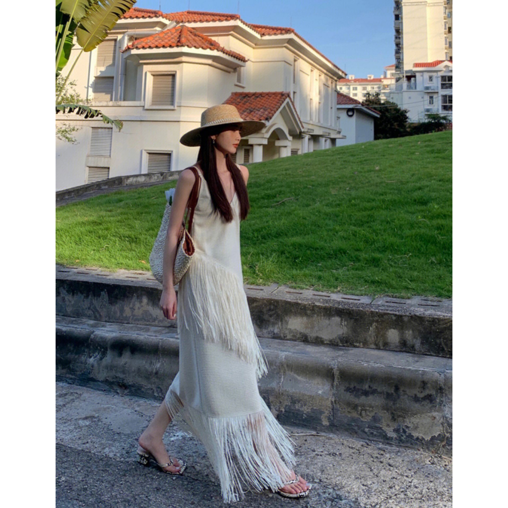 Váy maxi 2 dây màu trắng mix tua rua phong cách boho - MS221