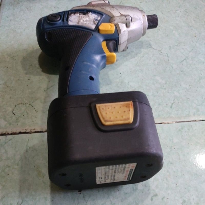 Máy bắn vít ID-1200 thân máy võ pin