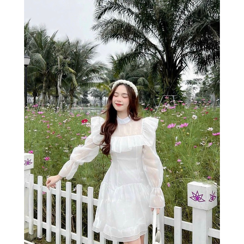 ĐẦM VOAN CỔ TRỤ TAY LOE