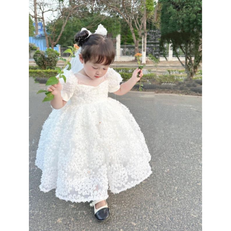 Váy ren công chúa hoa tú cầu nổi kèm nơ cài đầu xinh xắn bé gái