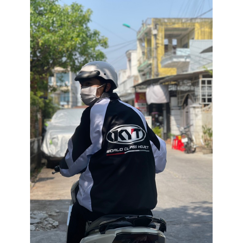 Áo khoac KYT trắng đen