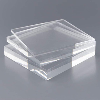 1 tấm 31cm x 60cm, 2 tấm 32cm x 60cm, 2 tấm 11.5cm x 74cm, 1 tấm 30x36cm, dày 5mm, trong suốt