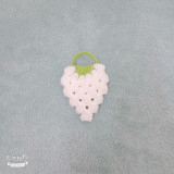 Móc khóa dâu tây bằng len