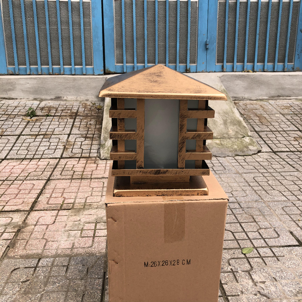 XẢ KHO Đèn trụ cổng mái chùa cỡ 25cm +Bóng 3 chế độ màu