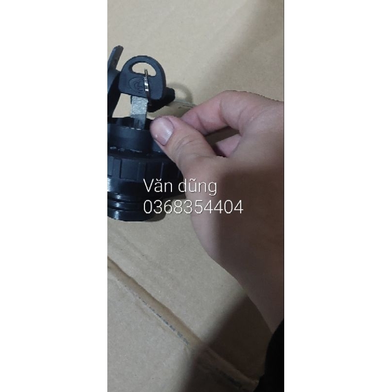 nắp bình xăng dongben 870kg,sym t800