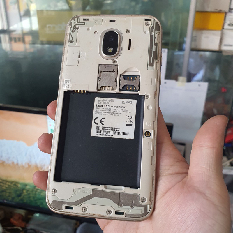 Nguyên cụm main sống máy J2 Pro ( chỉ hư màn)