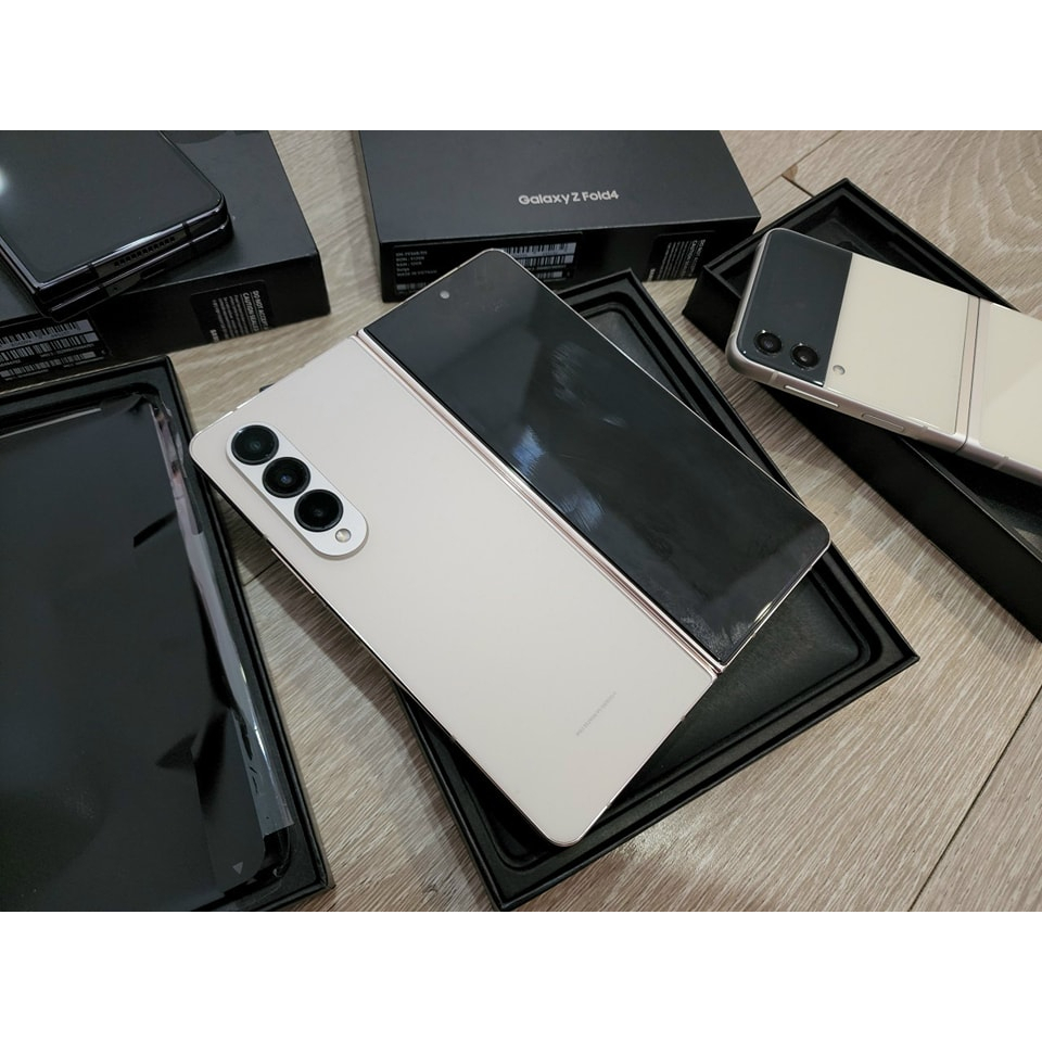 Điện thoại Samsung Galaxy Z Fold 4 bản ram và room 8gb/256gb chính hãng nguyên seal đủ hộp phụ kiện bảo hành 12 tháng | BigBuy360 - bigbuy360.vn
