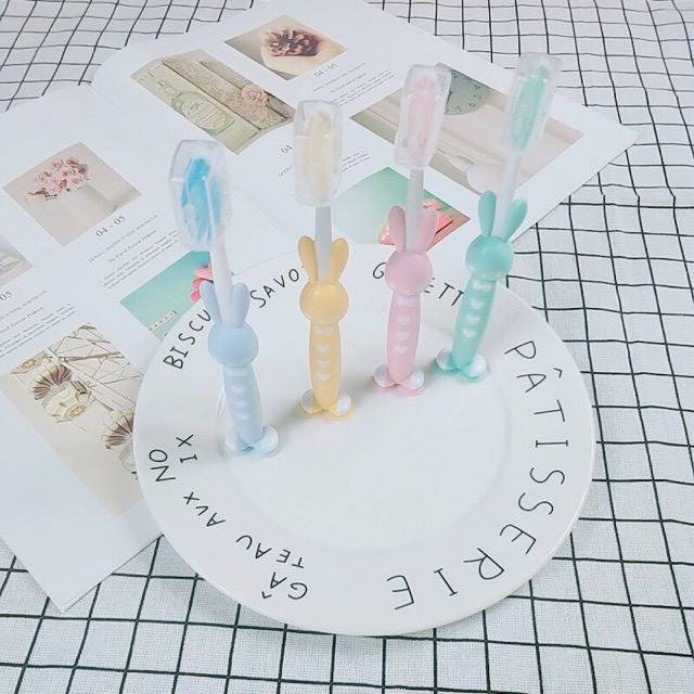 Set 4 Bàn Chải Đánh Răng Xuất Nhật Hình Thỏ, Có Nắp Bảo Vệ Sạch Sẽ Cho Bé Yêu ]