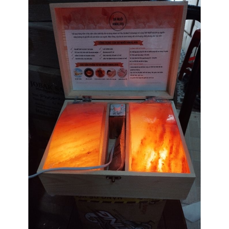 Hộp Đèn Đá Muối Himalaya Massage  Chân-Chính Hãng Pakistan 1 Viên Mặt Cong( 5x20x20cm)+ 100g Muối Tắm Hoặc Ăn Himalaya.