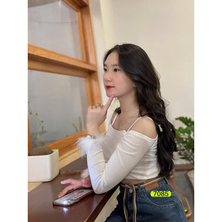 Áo rớt vai tay dài phối lông