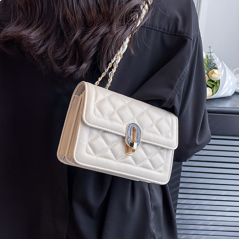 Túi xách nữ đeo chéo đeo vai 2 kiểu khóa xoay độc đáo Capucha T296