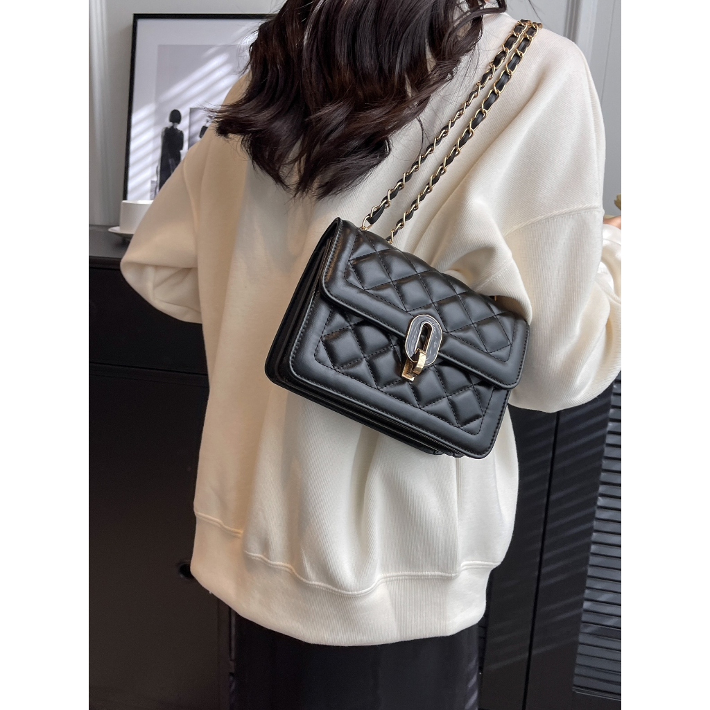 Túi xách nữ đeo chéo đeo vai 2 kiểu khóa xoay độc đáo Capucha T296