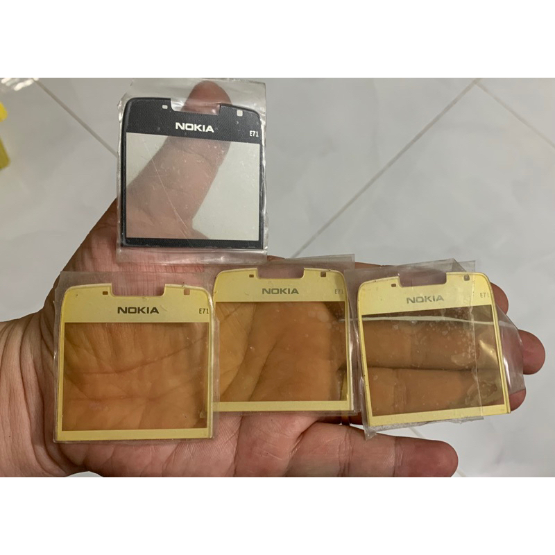 mặt win nhựa cho nokia e71