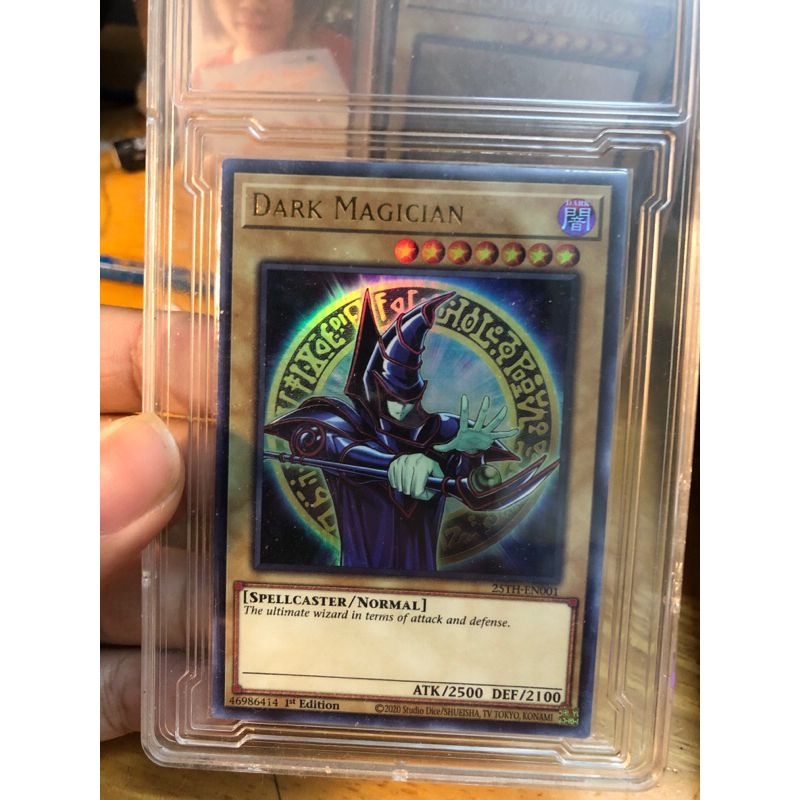 Thẻ bài Yugioh Siêu Phẩm kỉ niệm 25 năm Yugioh Dark Magician - Ultra Rare
