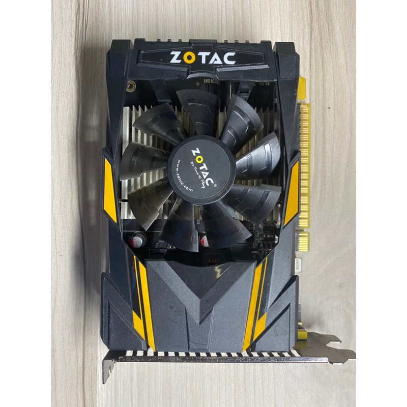 Card màn hình ( vga card) zotac.
