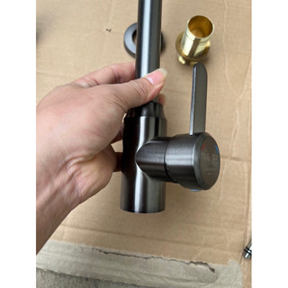 Vòi nóng lạnh gắn chậu rửa chén bát