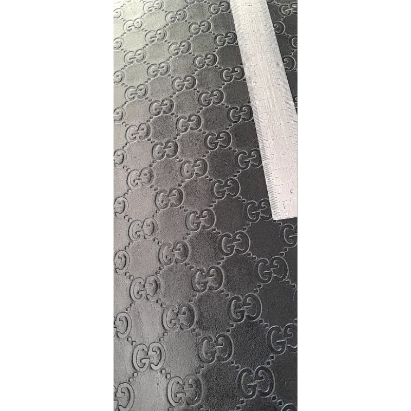 Phôi da thật Gucci