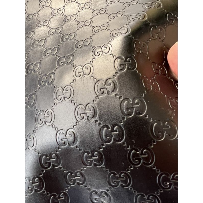 Phôi da thật Gucci