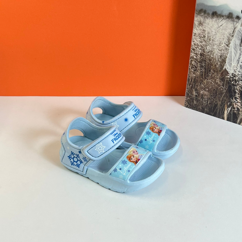 Sandal xốp Siêu Nhẹ Elsa 4 màu phiên bản 2023 siêu đáng yêu cho bé trai bé gái 1-5 tuổi nhẹ, mềm và chống trơn trượt