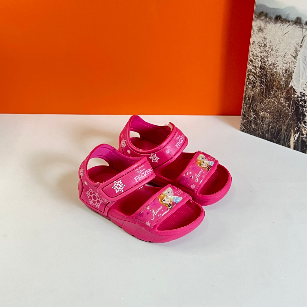 Sandal xốp Siêu Nhẹ Elsa 4 màu phiên bản 2023 siêu đáng yêu cho bé trai bé gái 1-5 tuổi nhẹ, mềm và chống trơn trượt