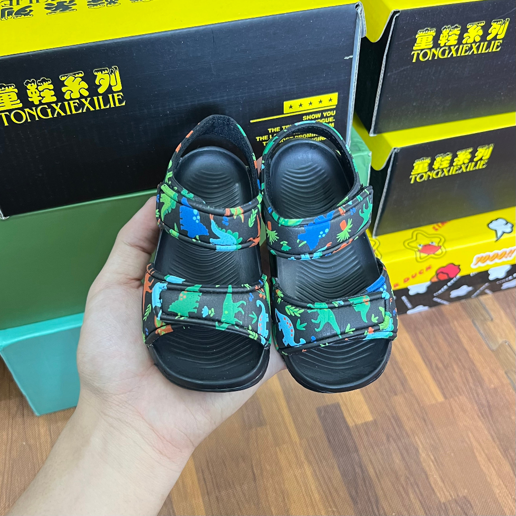 Dép Sandal xốp quai dán Khủng Long 4 màu phiên bản 2023 Siêu Ngầu cho bé trai bé gái 1-5 tuổi siêu nhẹ, mềm