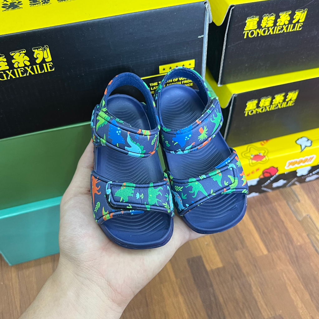 Dép Sandal xốp quai dán Khủng Long 4 màu phiên bản 2023 Siêu Ngầu cho bé trai bé gái 1-5 tuổi siêu nhẹ, mềm