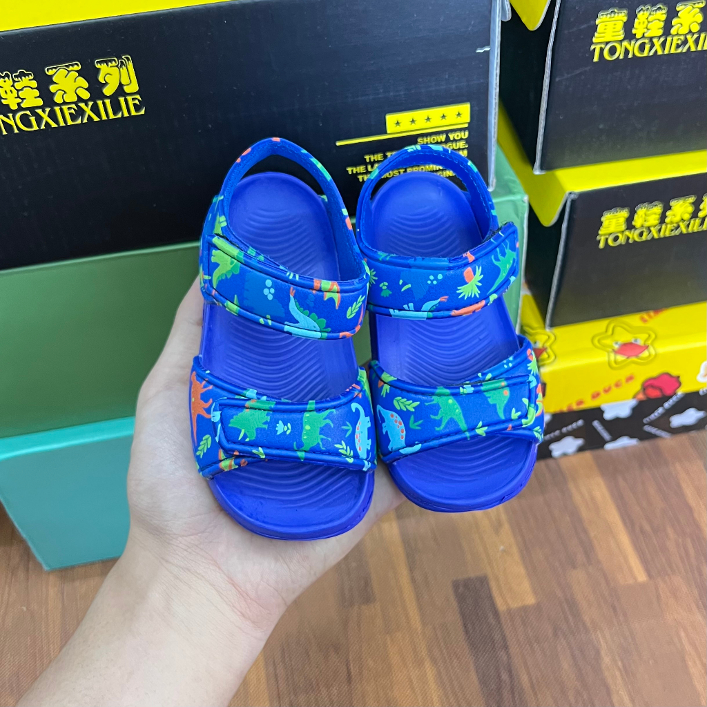 Dép Sandal xốp quai dán Khủng Long 4 màu phiên bản 2023 Siêu Ngầu cho bé trai bé gái 1-5 tuổi siêu nhẹ, mềm