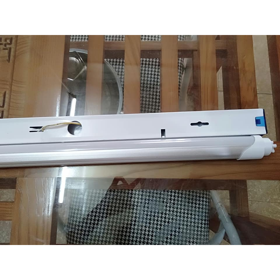 Máng đèn tuýp led