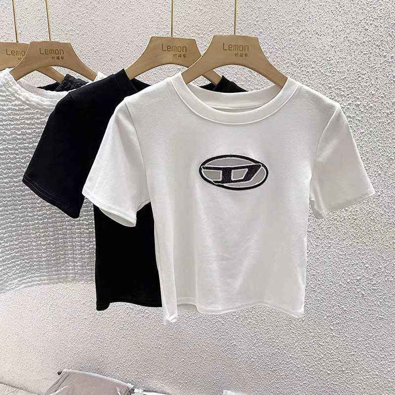 Áo phông croptop diesel