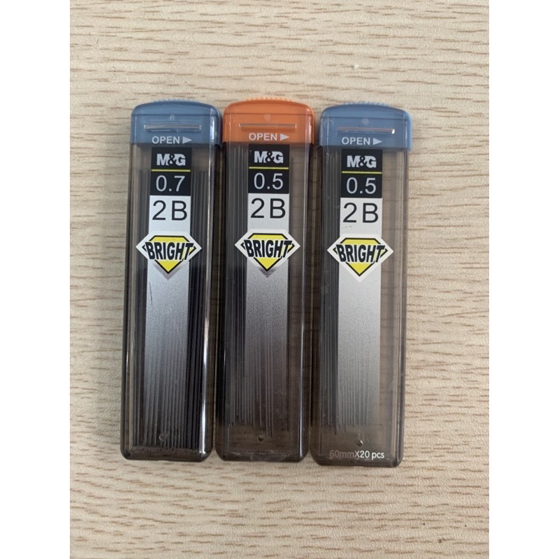 ￼Ruột Ngòi chì kim UNC 0.7 2B