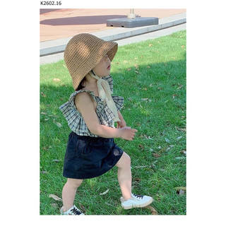 Mũ vành cói buộc dây cho bé
