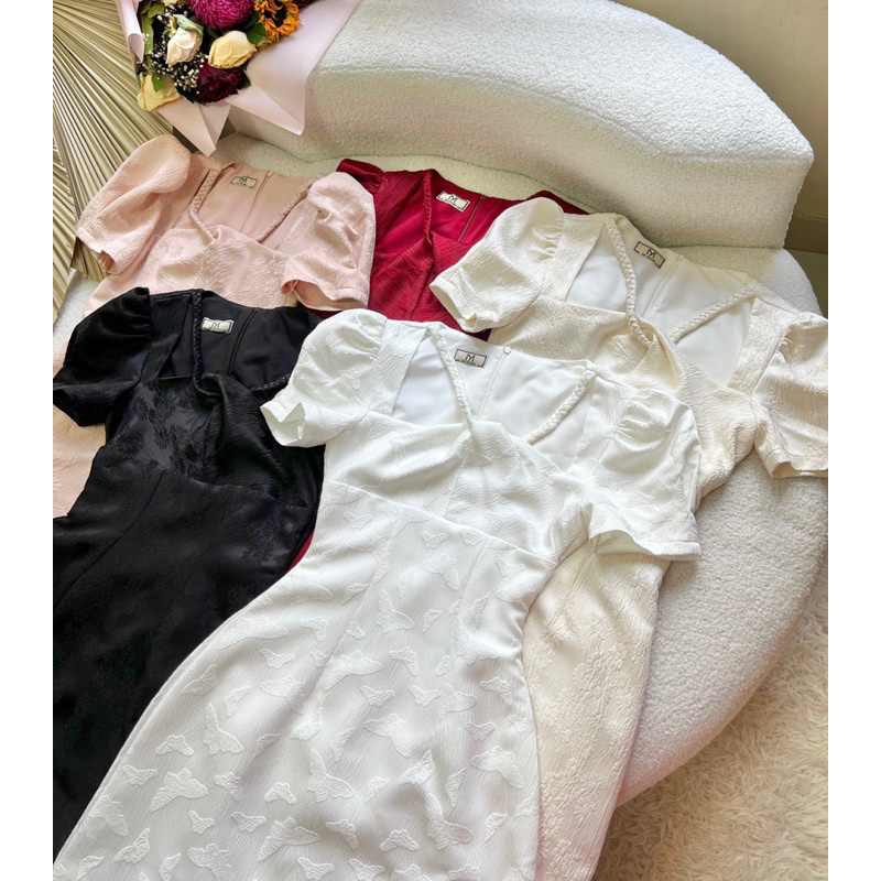 Đầm Tay Phồng Dây Đan Cổ