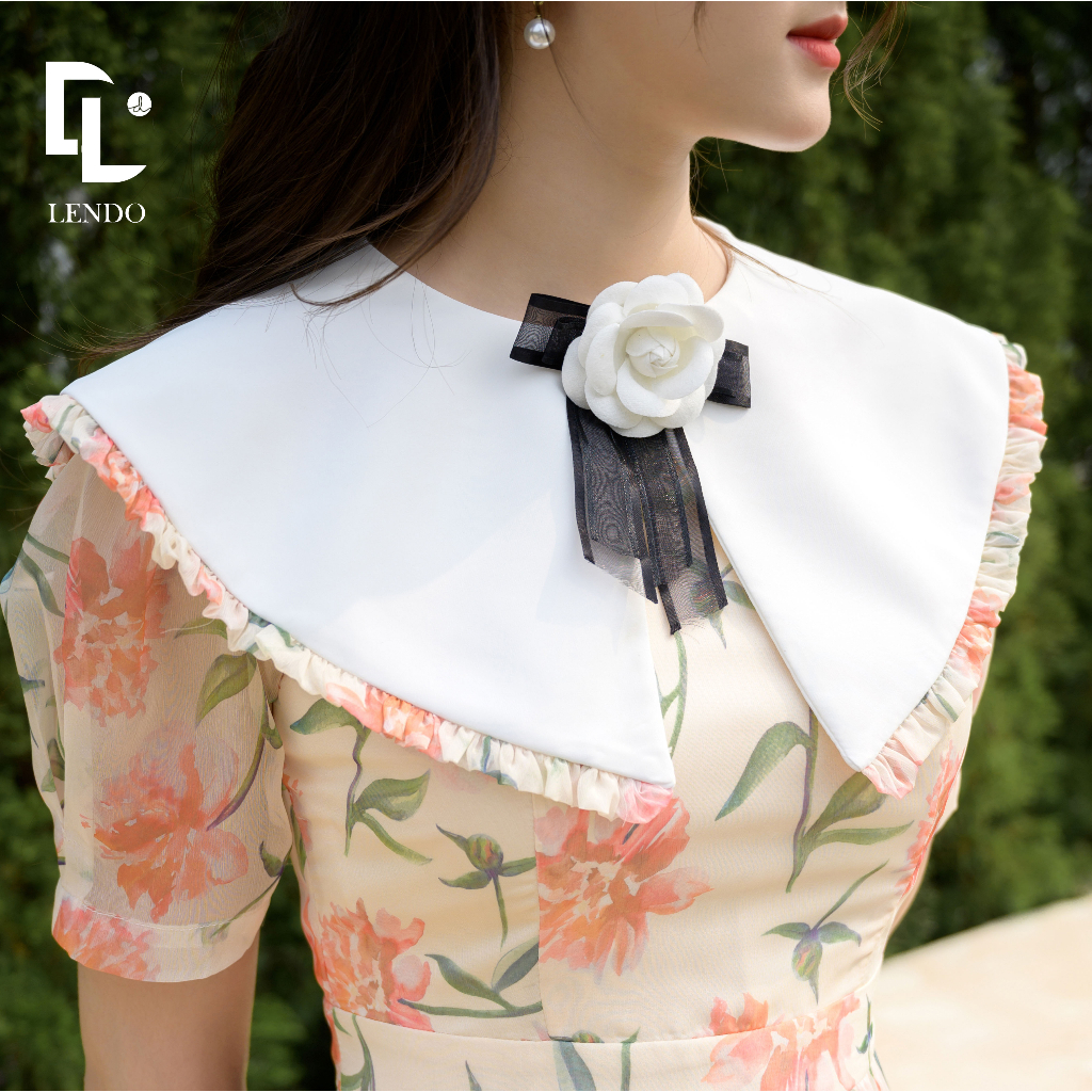 Đầm Hoa Cam Phối Cổ Trắng Cài Tag Hoa Trà LENDO V230234