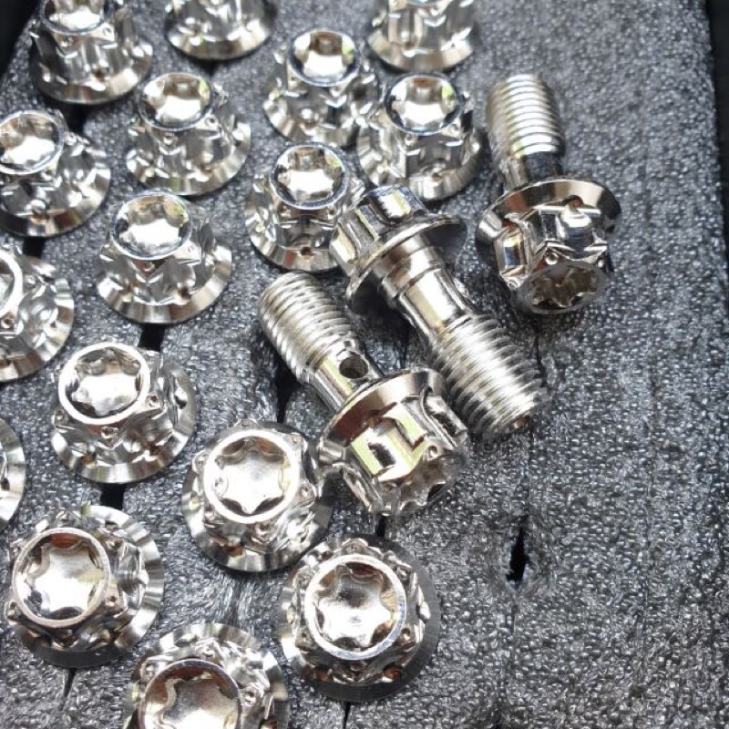 Ốc bắt heo dầu ốc dẫn dầu heo Nissin heo Brembo Salaya inox 304