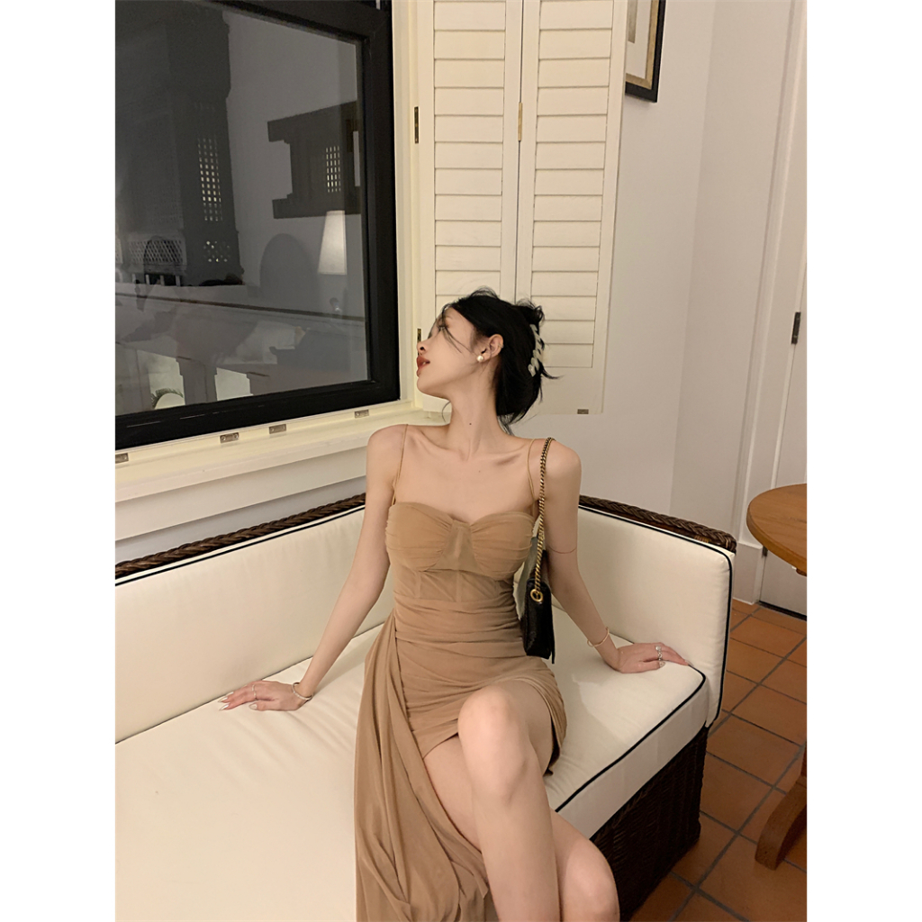 Váy body hai dây vạt hông màu nâu tây hàng chuẩn Quảng Châu