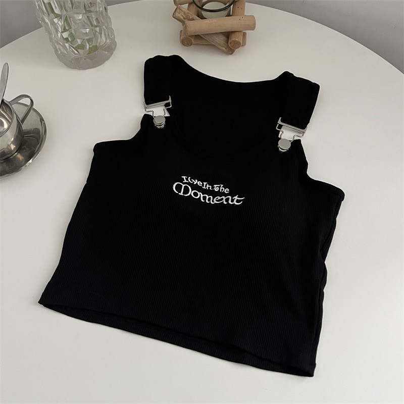 Áo Hai Dây Croptop Dáng Ôm Thêu Chữ Móc Khóa Cài Có Đệm Ngực Phong Cách Cá Tính Thời Trang Sugal TOP NU 073V2